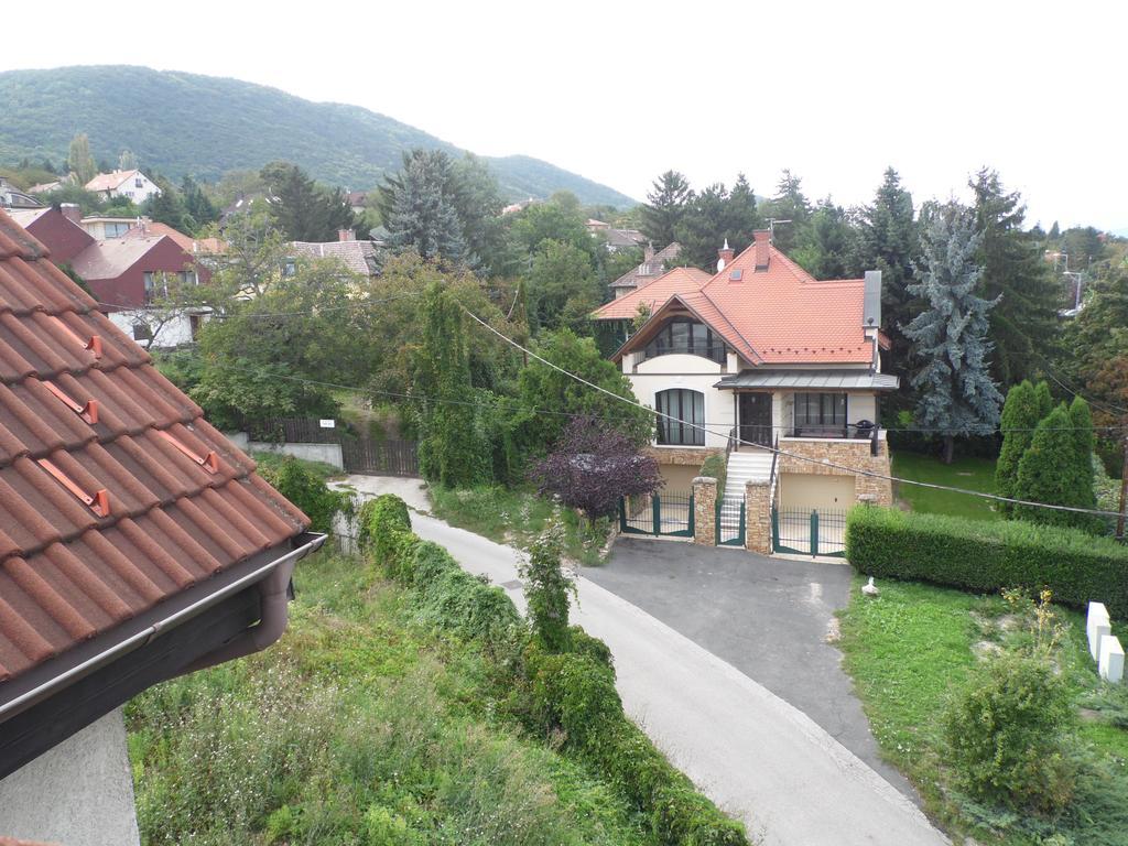 Agi Panzio Obuda Bed & Breakfast Budapest Luaran gambar